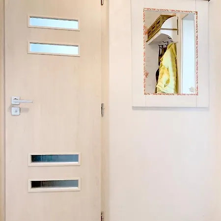 2-izbovy S Balkonom アパート *