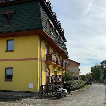 2-izbovy S Balkonom Apartment